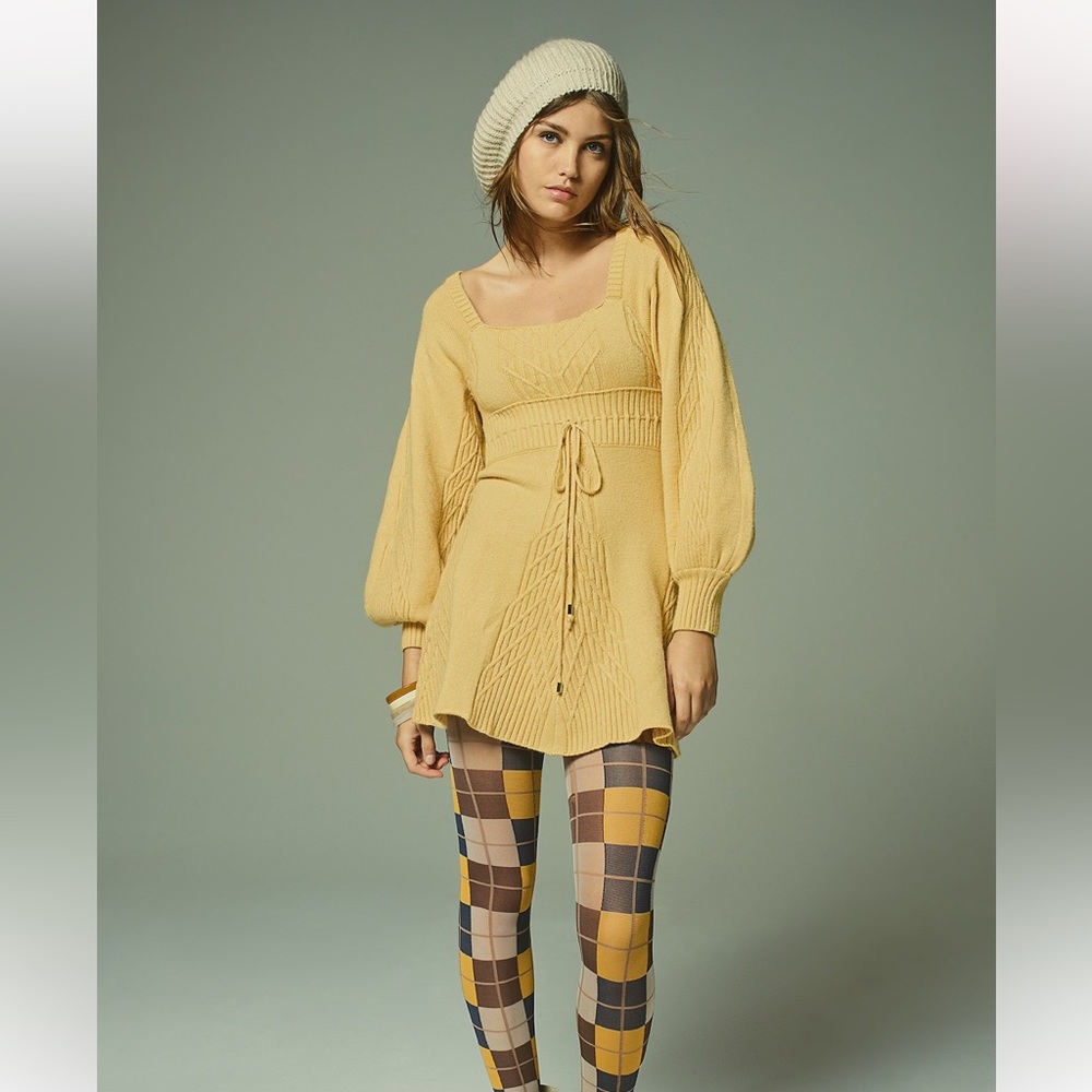 NWT Free people Ginger sugar cut out back sweater dress EMMALINE balloon sleeve